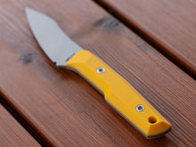 Kestrel — M390 / Yellow G10